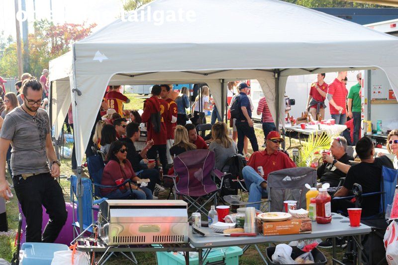 chicago-notre-dame-tailgatebusrentals-notre-dame-tailgateimg_7182_14 