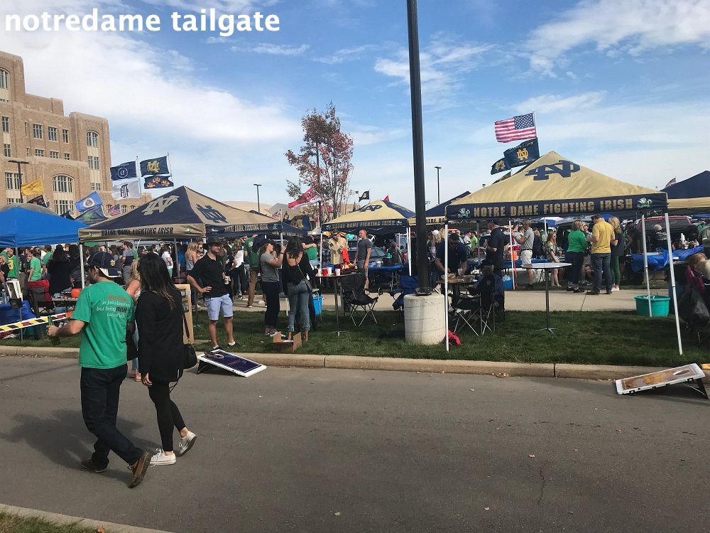 chicagobusrentals-notredame-tailgateimg_1446_39914108761_o 